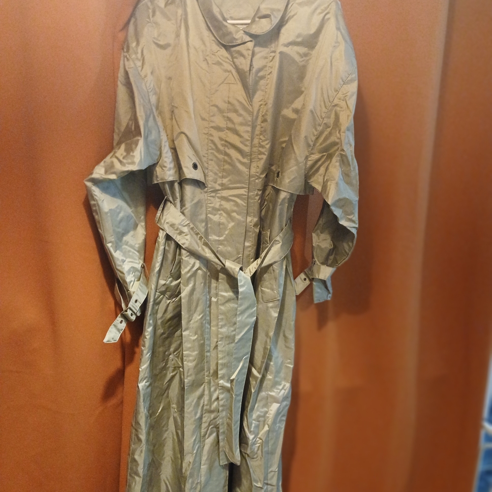 Stylish Women's Khaki Trench Coat